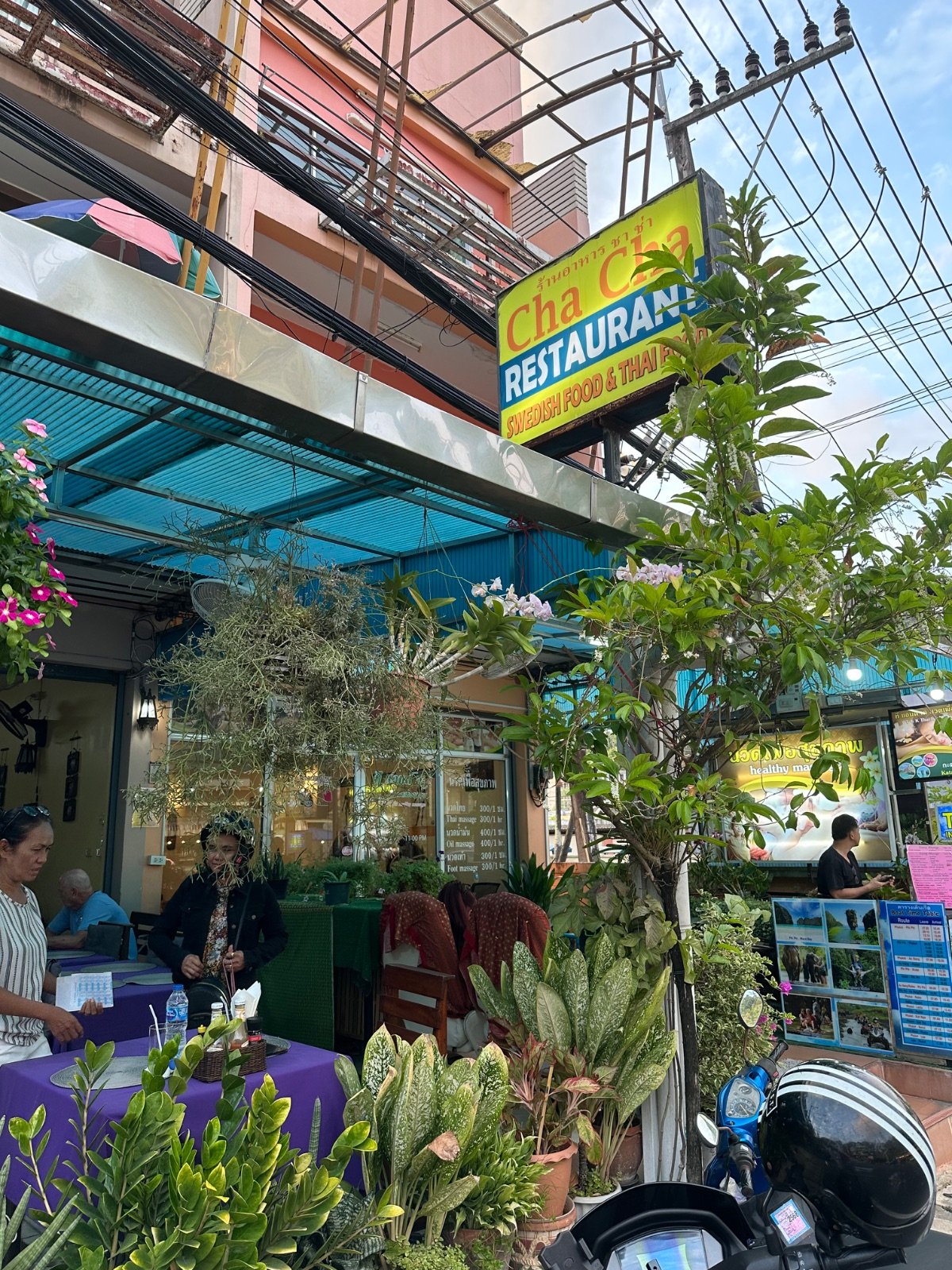 Cha Cha Restaurant